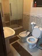 Yasmeen Apartment