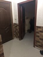 Yasmeen Apartment