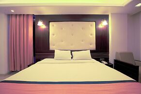 The Cox Beach Resort