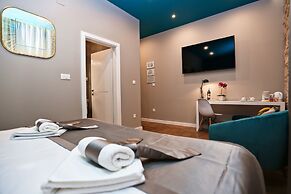 Riva Luxury Rooms