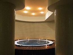Shiroka Laka Hotel
