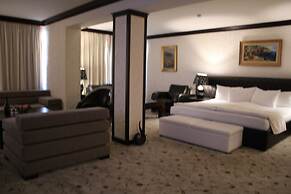 Shiroka Laka Hotel
