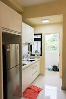 Cozy Condo at The Meridin Medini
