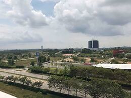 Cozy Condo at The Meridin Medini
