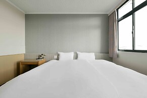 Back Home Hotel