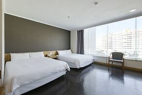 Back Home Hotel