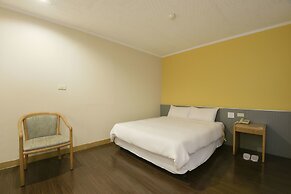 Back Home Hotel