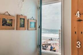 La Ventana Azul Surf Hostel