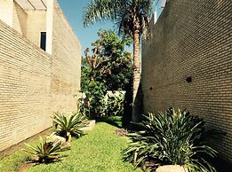 Madre Natura Apartments