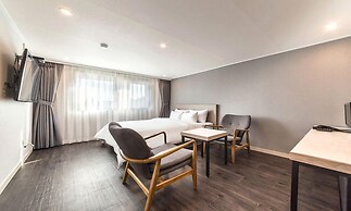 Anyang ILLOWA Hotel