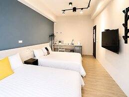 Mo BnB