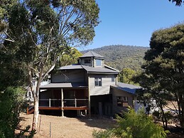 Moondance Lodge