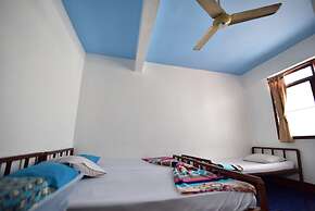 Prasuri Guest House