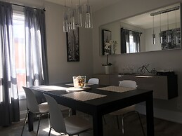 Kensington Suites