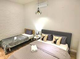 iBook 5 - Scandinavian Suites Room