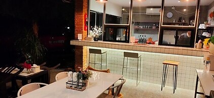 Room 9 Hometel