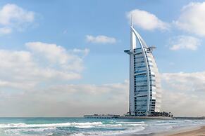 Staybridge Suites Dubai Internet City by IHG