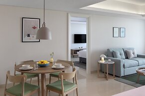 Staybridge Suites Dubai Internet City by IHG