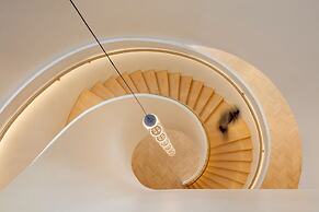 Staybridge Suites Dubai Internet City by IHG