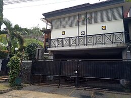Kembang Guest House