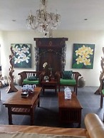 Kembang Guest House