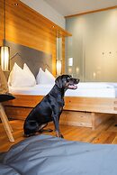 Tirol Lodge
