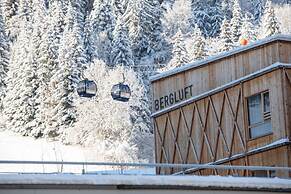 Tirol Lodge