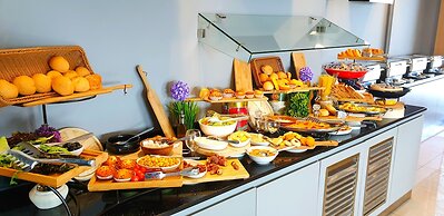 Loumage S Suites and Spa