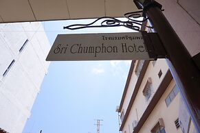 Sri Chumphon Hotel
