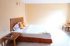 Sri Chumphon Hotel