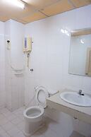Sri Chumphon Hotel