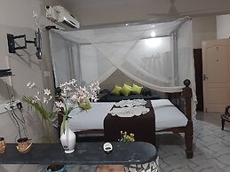 Casa Almeida Guest House