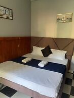 Casa Almeida Guest House