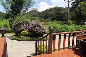 Phuchomjan Resort