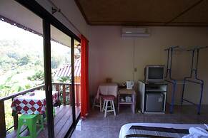 Phuchomjan Resort