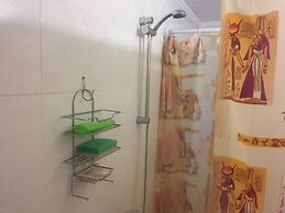 Guest House on Griboedovsky 27a - hostel