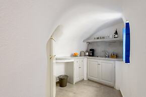 Ianthe Apartments and Villa