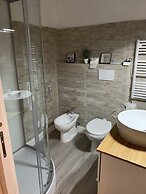 Virginia's Rooms