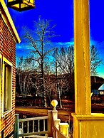 Red Rock Inn