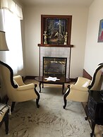 Red Rock Inn