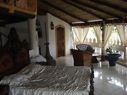 Coconut Beach Apartments