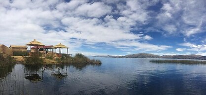 Uros LodgeTiticaca Peru