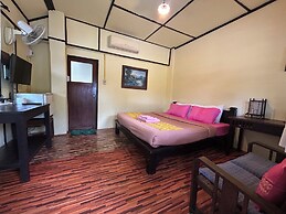 Baanmai Kon Muang