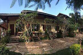 Baanmai Kon Muang