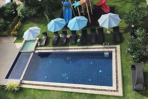 Surf & Sand Resort