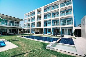 Surf & Sand Resort