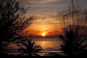 Surf & Sand Resort