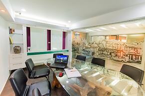 Hub53 Coworking & Coliving Space