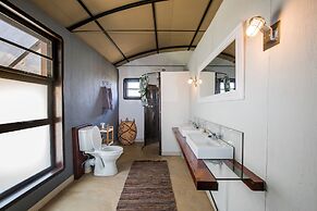 Serondela Lodge
