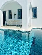 White Harmony Suites